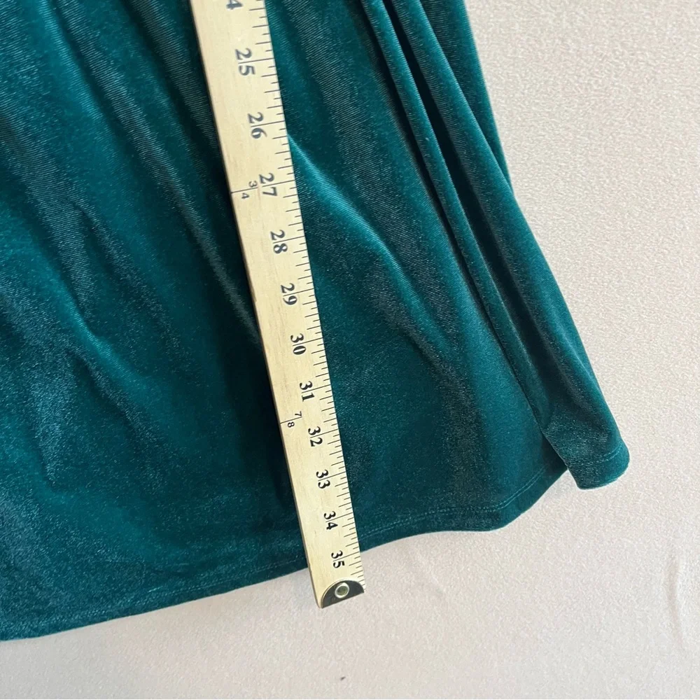 GAP Women’s NEW Smocked Velvet Mini Dress Green Pine Holidays size L Kelly Green